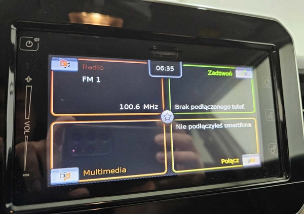 Suzuki Ignis cena 33900 przebieg: 133380, rok produkcji 2017 z Józefów małe 254